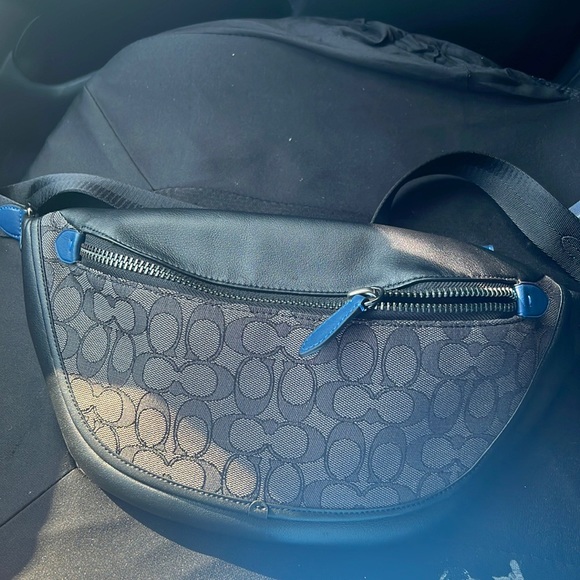 Men coach belt bag brand new never used black with blue have the dust bag - Picture 1 of 5